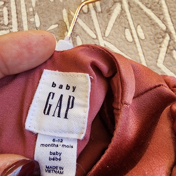 Baby Gap gorgeous satiny dress (6-12 mths) - Picture 3 of 3